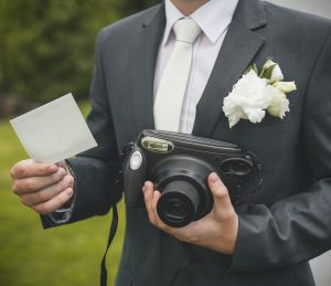 How to Choose the Perfect Wedding Photographer and Videographer in 2025