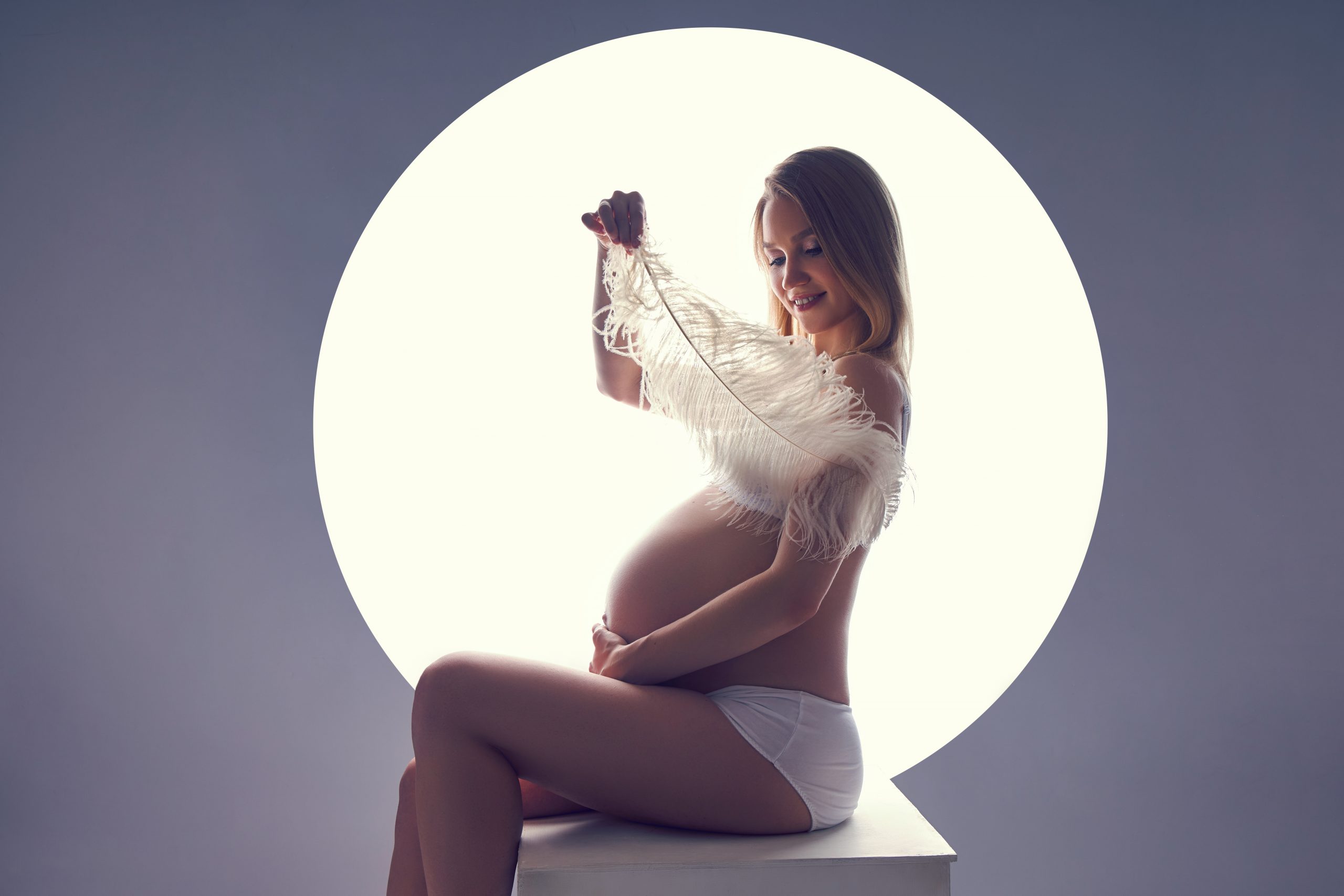 pregnant woman in her last month of pregnancy in u 2023 11 27 05 12 39 utc scaled