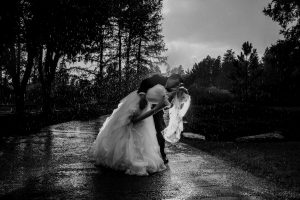 Rainy Wedding Day Photo Tips: Creative Solutions